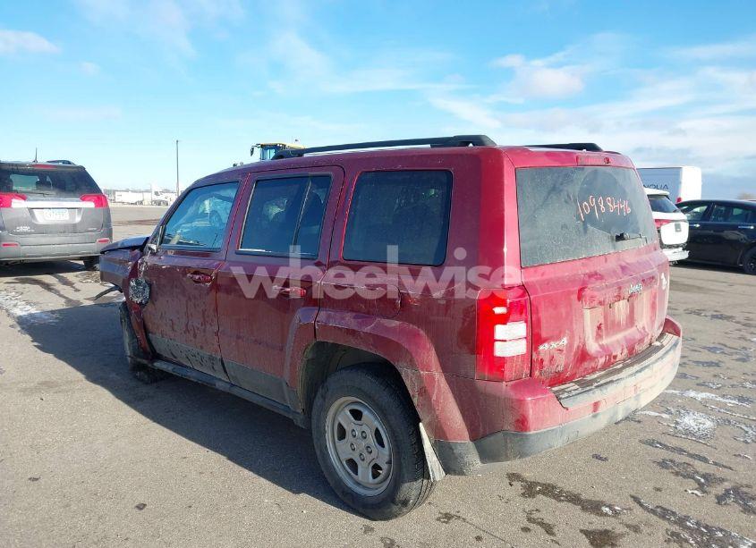 Photo 3 of 2015 Jeep Patriot SPORT (VIN 1C4NJRBB7FD311951)