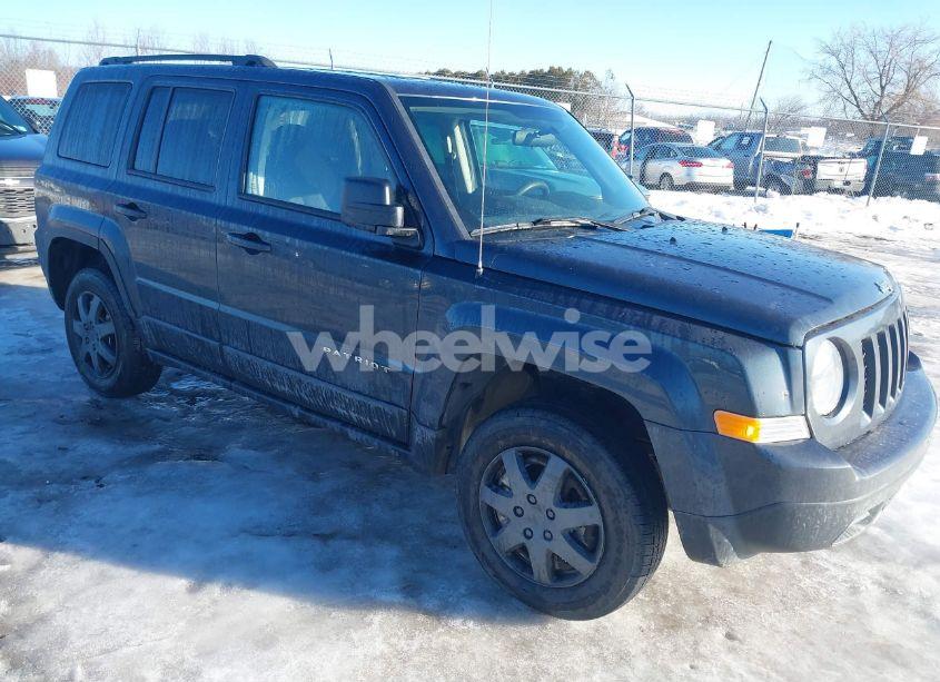 2015 Jeep Patriot SPORT (VIN 1C4NJRBB7FD338941) main photo