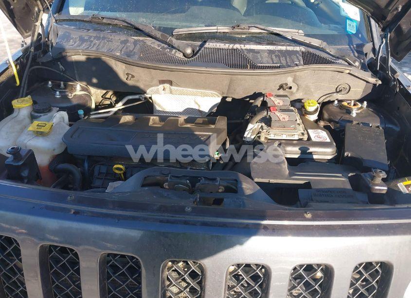 Photo 10 of 2015 Jeep Patriot SPORT (VIN 1C4NJRBB7FD338941)