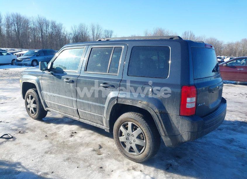 Photo 3 of 2015 Jeep Patriot SPORT (VIN 1C4NJRBB7FD338941)