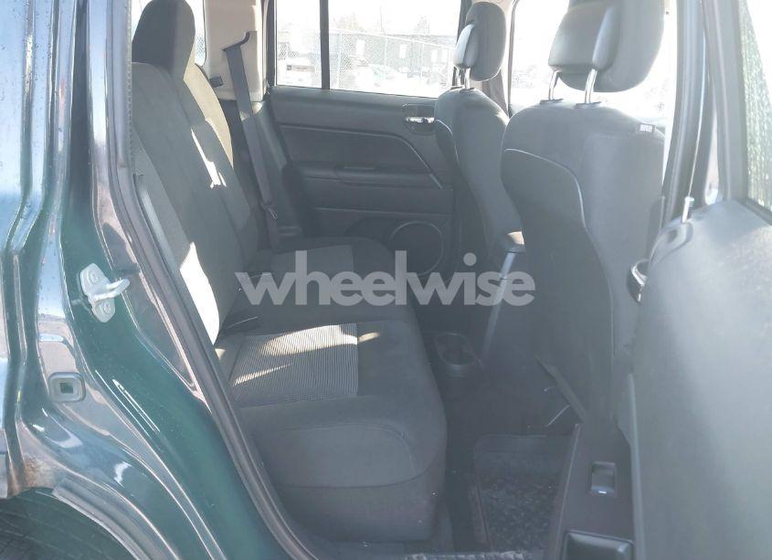 Photo 8 of 2015 Jeep Patriot SPORT (VIN 1C4NJRBB7FD338941)