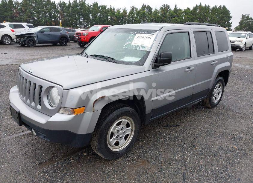 Photo 2 of 2015 Jeep Patriot SPORT (VIN 1C4NJRBB7FD426307)