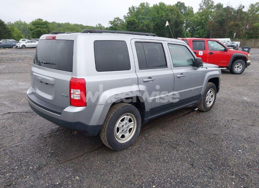 Photo 4 of 2015 Jeep Patriot SPORT (VIN 1C4NJRBB7FD426307)
