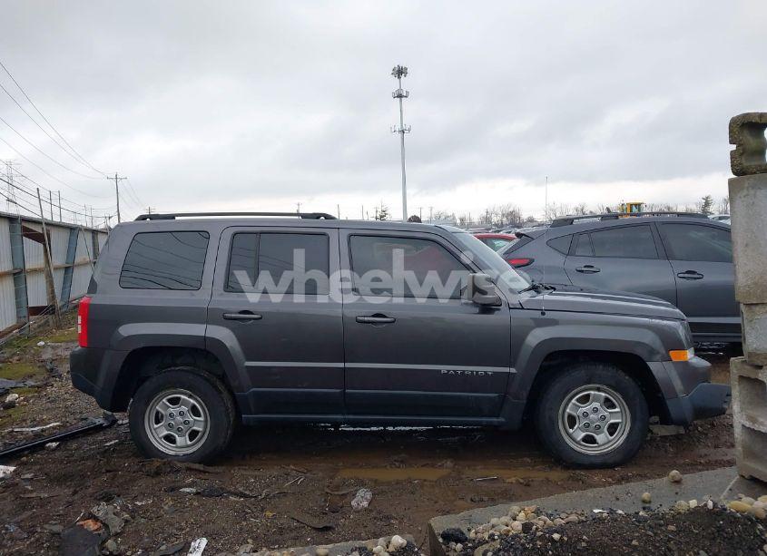 Photo 13 of 2016 Jeep Patriot SPORT (VIN 1C4NJRBB7GD614598)