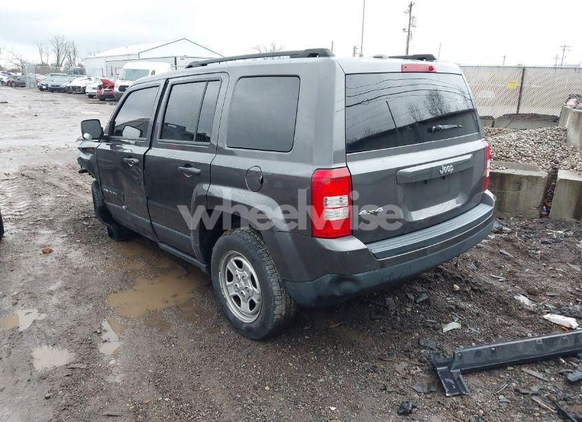Photo 3 of 2016 Jeep Patriot SPORT (VIN 1C4NJRBB7GD614598)