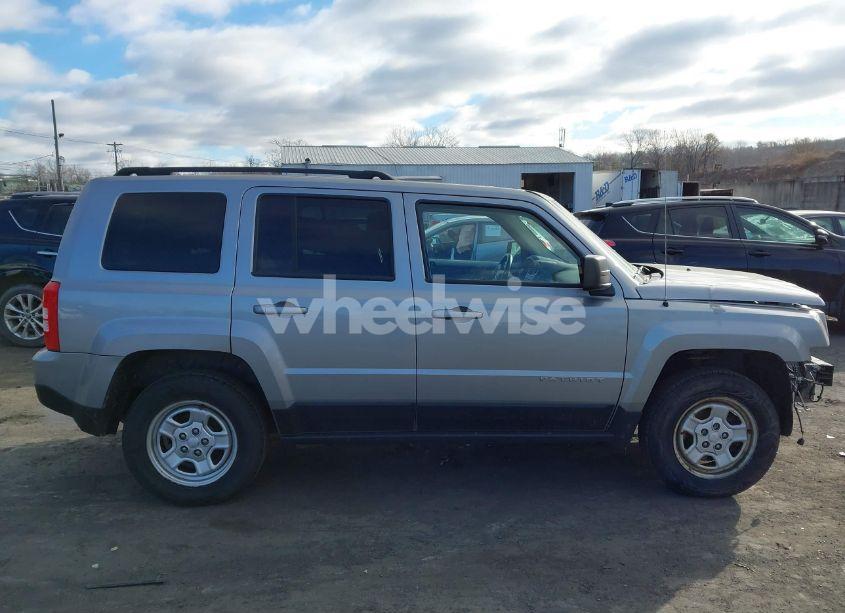 Photo 13 of 2016 Jeep Patriot SPORT (VIN 1C4NJRBB7GD779650)