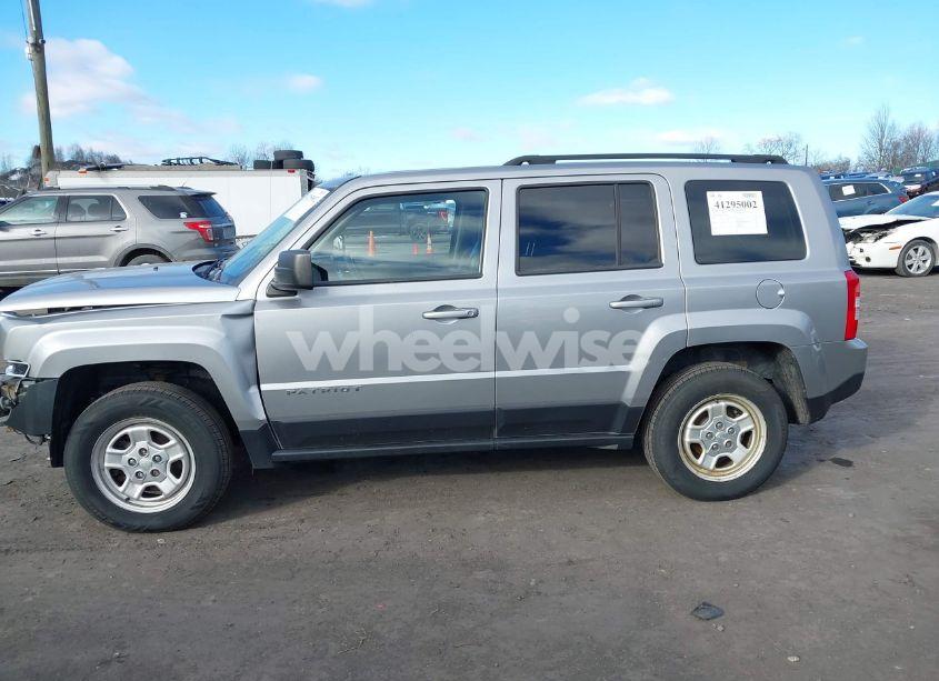 Photo 14 of 2016 Jeep Patriot SPORT (VIN 1C4NJRBB7GD779650)
