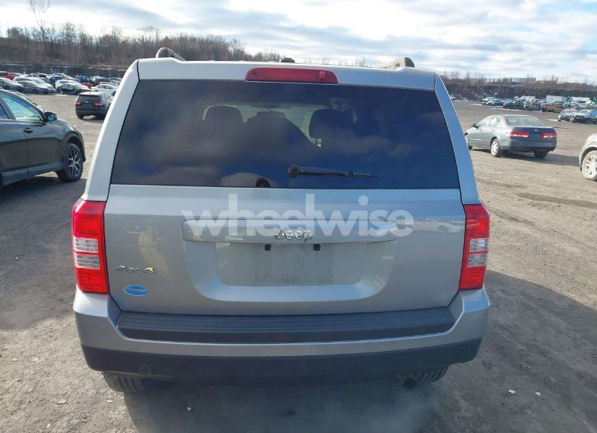 Photo 16 of 2016 Jeep Patriot SPORT (VIN 1C4NJRBB7GD779650)