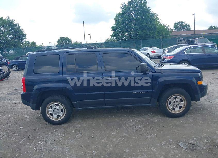 Photo 13 of 2016 Jeep Patriot SPORT (VIN 1C4NJRBB7GD782208)