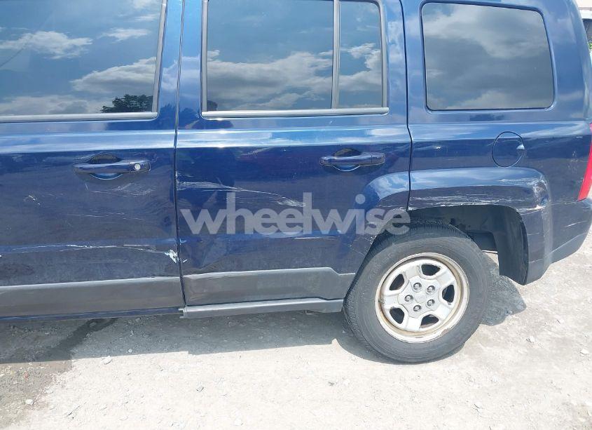 Photo 6 of 2016 Jeep Patriot SPORT (VIN 1C4NJRBB7GD782208)