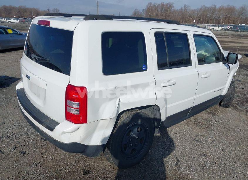 Photo 4 of 2016 Jeep Patriot SPORT (VIN 1C4NJRBB7GD783049)