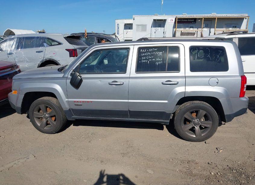 Photo 14 of 2017 Jeep Patriot 75TH ANNIVERSARY EDITION 4X4 (VIN 1C4NJRBB7HD160015)