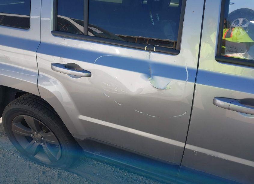 Photo 18 of 2017 Jeep Patriot 75TH ANNIVERSARY EDITION 4X4 (VIN 1C4NJRBB7HD160015)