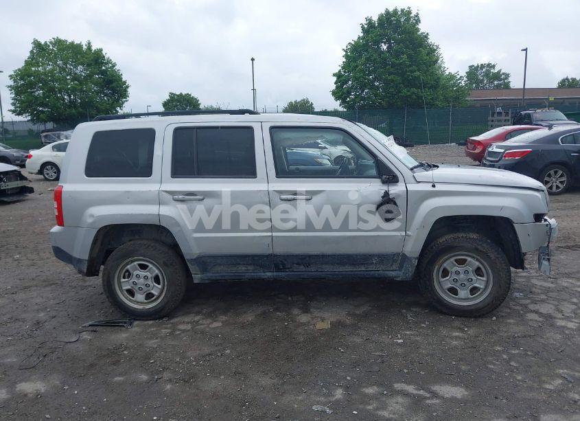 Photo 12 of 2012 Jeep Patriot SPORT (VIN 1C4NJRBB8CD621540)