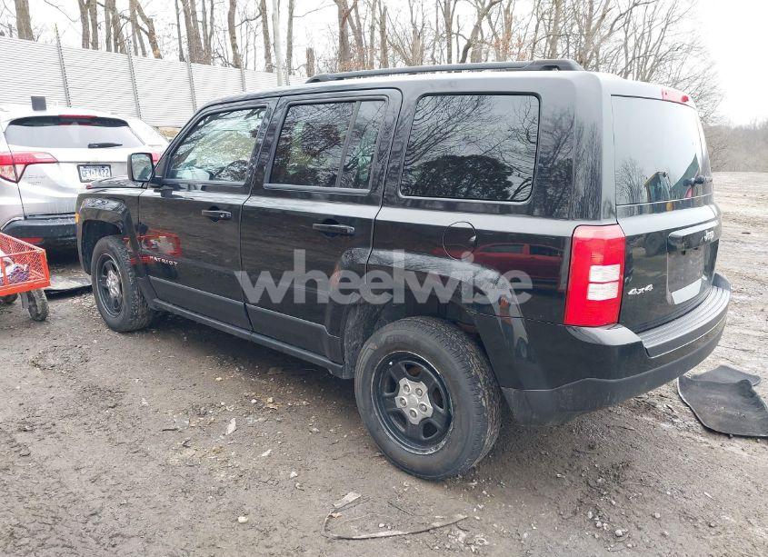 Photo 3 of 2012 Jeep Patriot SPORT (VIN 1C4NJRBB8CD663383)