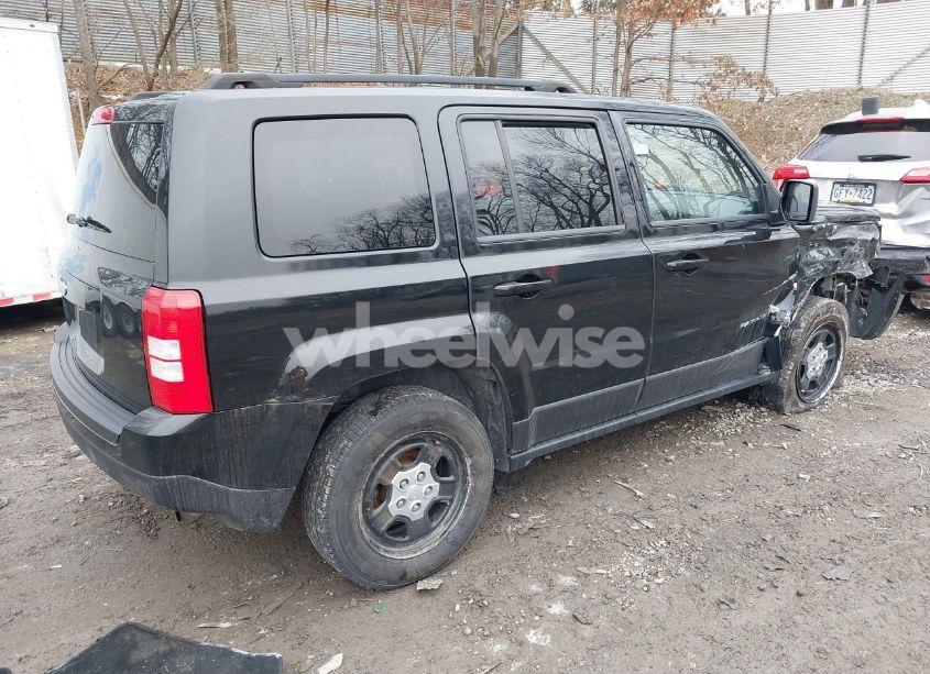 Photo 4 of 2012 Jeep Patriot SPORT (VIN 1C4NJRBB8CD663383)