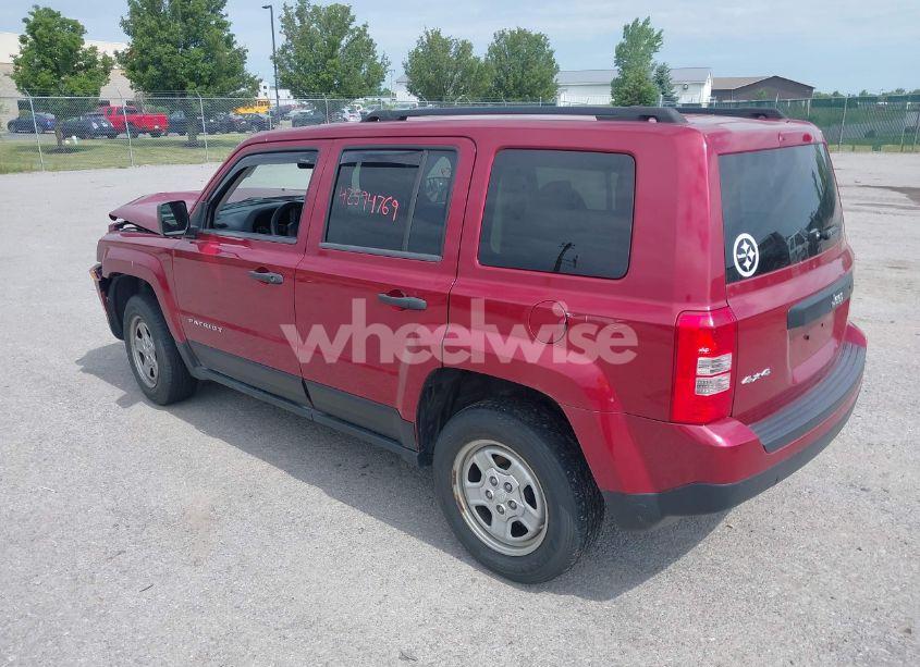 Photo 3 of 2013 Jeep Patriot SPORT (VIN 1C4NJRBB8DD101467)