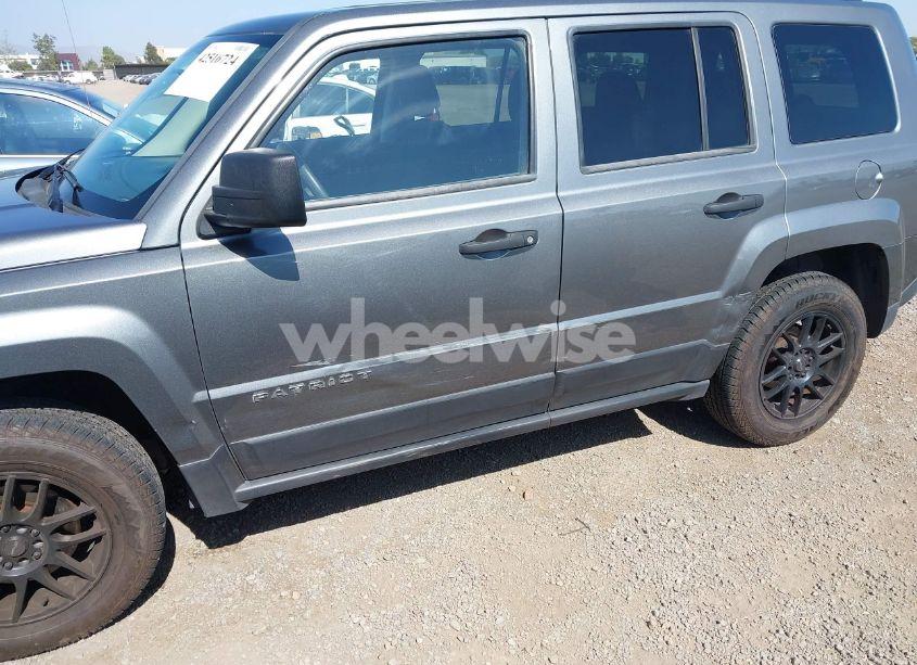 Photo 6 of 2014 Jeep Patriot SPORT (VIN 1C4NJRBB8ED558541)