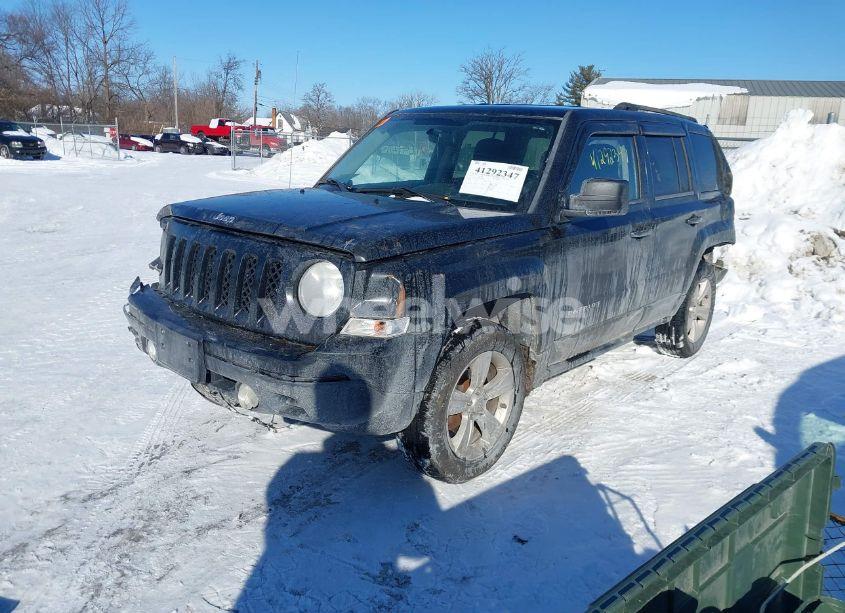 Photo 2 of 2014 Jeep Patriot SPORT (VIN 1C4NJRBB8ED574660)