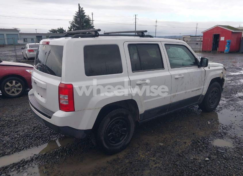 Photo 4 of 2014 Jeep Patriot SPORT (VIN 1C4NJRBB8ED617488)