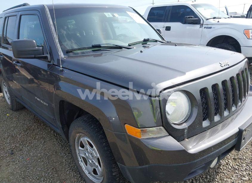 Photo 6 of 2014 Jeep Patriot SPORT (VIN 1C4NJRBB8ED751952)