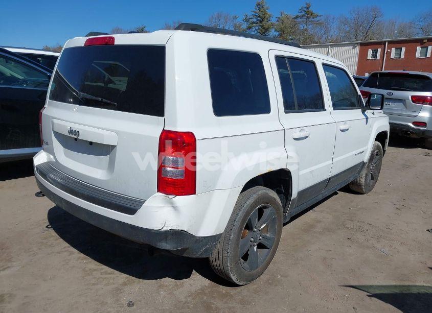 Photo 4 of 2015 Jeep Patriot SPORT (VIN 1C4NJRBB8FD206836)