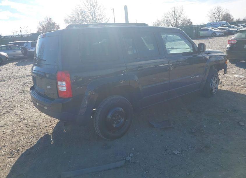 Photo 4 of 2015 Jeep Patriot SPORT (VIN 1C4NJRBB8FD290947)