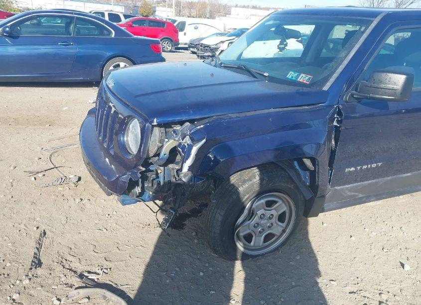 Photo 6 of 2015 Jeep Patriot SPORT (VIN 1C4NJRBB8FD290947)