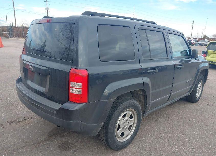 Photo 4 of 2015 Jeep Patriot SPORT (VIN 1C4NJRBB8FD307701)