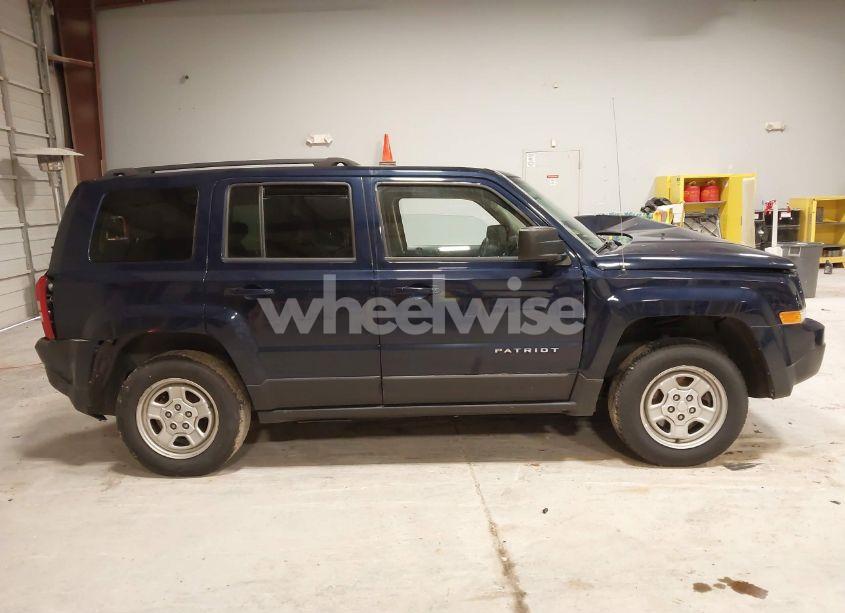 Photo 13 of 2016 Jeep Patriot SPORT (VIN 1C4NJRBB8GD557036)