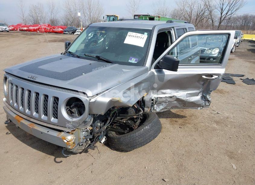 Photo 6 of 2016 Jeep Patriot SPORT SE (VIN 1C4NJRBB8GD646752)