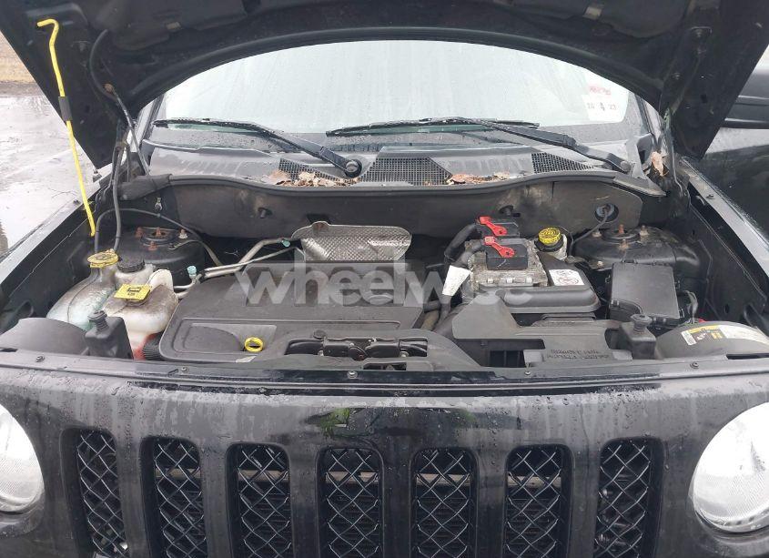Photo 10 of 2016 Jeep Patriot SPORT (VIN 1C4NJRBB8GD781357)