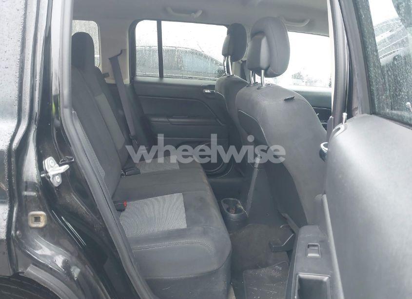 Photo 8 of 2016 Jeep Patriot SPORT (VIN 1C4NJRBB8GD781357)