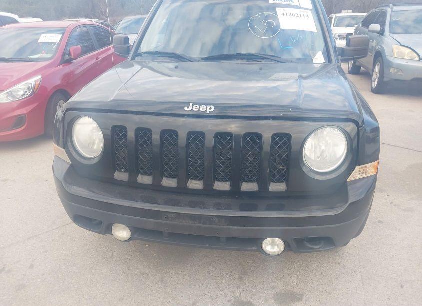 Photo 12 of 2013 Jeep Patriot SPORT (VIN 1C4NJRBB9DD108587)