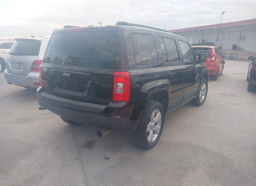 Photo 4 of 2013 Jeep Patriot SPORT (VIN 1C4NJRBB9DD108587)