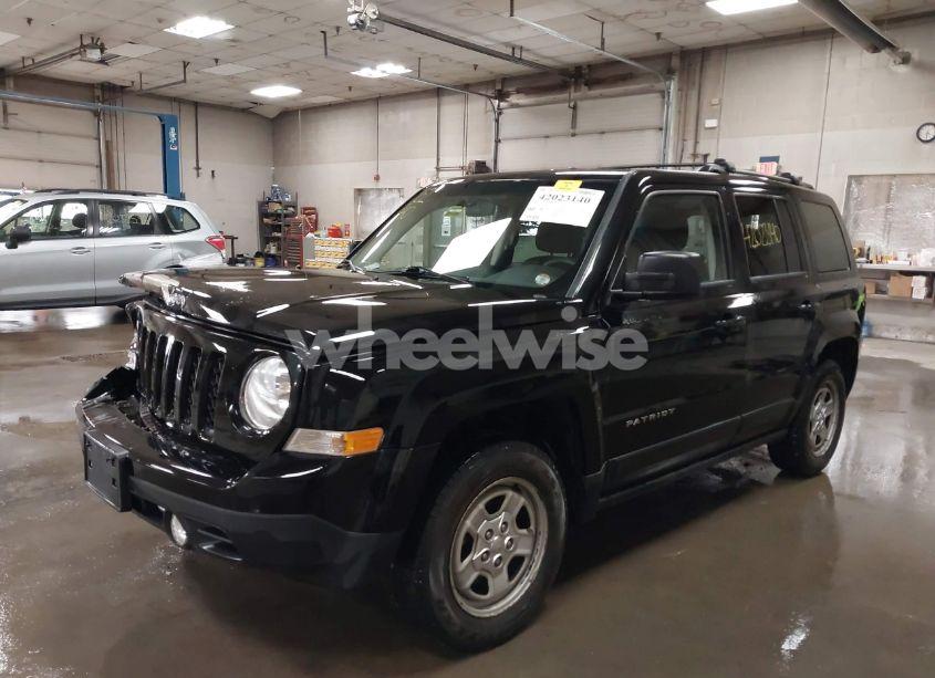 Photo 2 of 2013 Jeep Patriot SPORT (VIN 1C4NJRBB9DD140293)