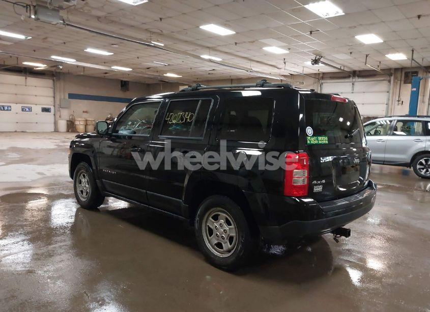 Photo 3 of 2013 Jeep Patriot SPORT (VIN 1C4NJRBB9DD140293)
