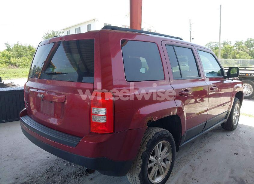 Photo 4 of 2013 Jeep Patriot SPORT (VIN 1C4NJRBB9DD180518)