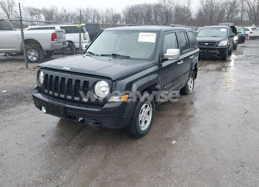 Photo 2 of 2014 Jeep Patriot SPORT (VIN 1C4NJRBB9ED534068)