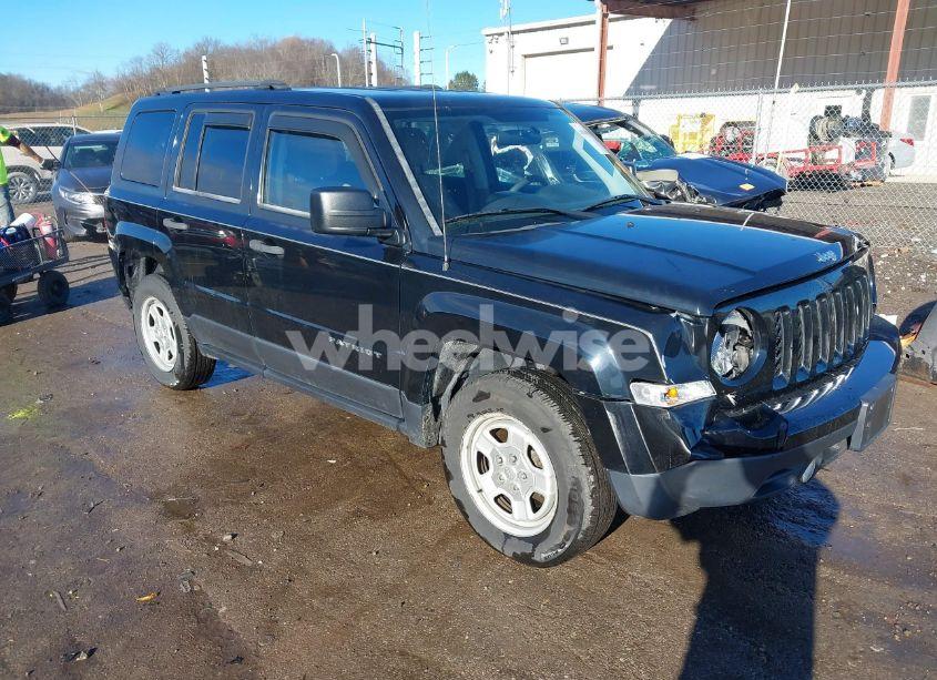 2014 Jeep Patriot SPORT (VIN 1C4NJRBB9ED590320) main photo