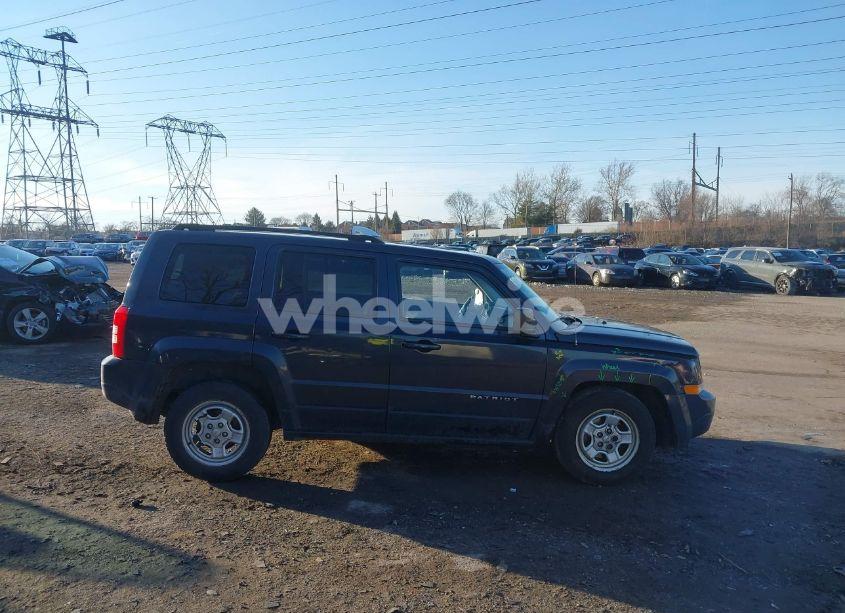 Photo 13 of 2014 Jeep Patriot SPORT (VIN 1C4NJRBB9ED644215)