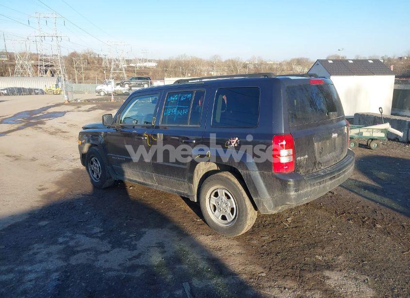 Photo 3 of 2014 Jeep Patriot SPORT (VIN 1C4NJRBB9ED644215)