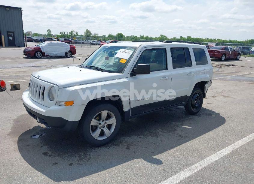 Photo 2 of 2014 Jeep Patriot SPORT (VIN 1C4NJRBB9ED709502)