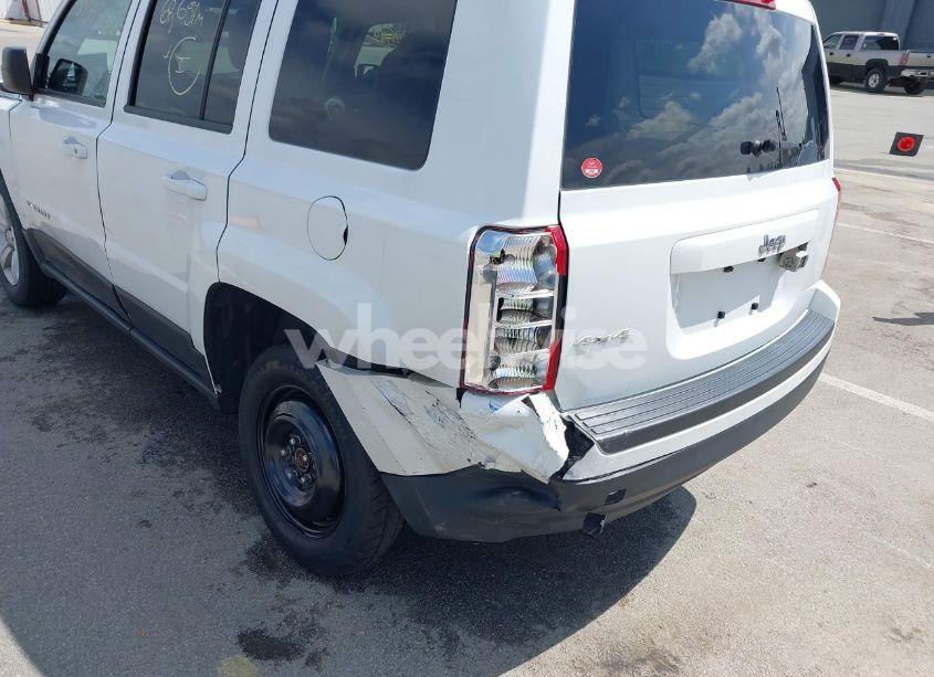 Photo 6 of 2014 Jeep Patriot SPORT (VIN 1C4NJRBB9ED709502)