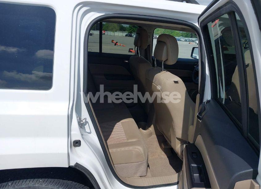 Photo 8 of 2014 Jeep Patriot SPORT (VIN 1C4NJRBB9ED709502)