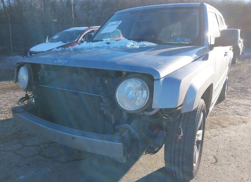 Photo 6 of 2014 Jeep Patriot SPORT (VIN 1C4NJRBB9ED739020)