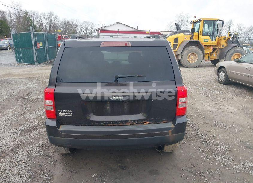 Photo 16 of 2014 Jeep Patriot SPORT (VIN 1C4NJRBB9ED817683)