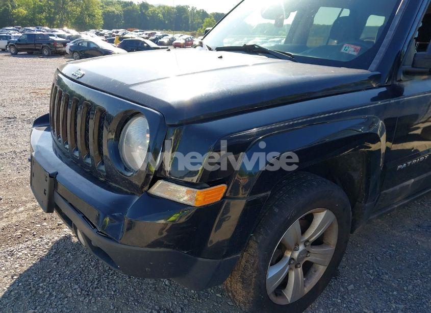Photo 12 of 2015 Jeep Patriot SPORT (VIN 1C4NJRBB9FD269900)