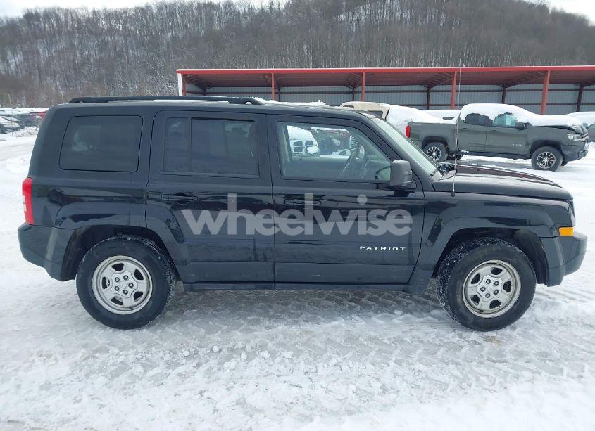 Photo 13 of 2015 Jeep Patriot SPORT (VIN 1C4NJRBB9FD283957)