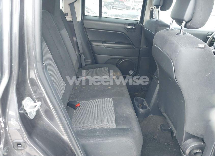 Photo 8 of 2015 Jeep Patriot SPORT (VIN 1C4NJRBB9FD417141)